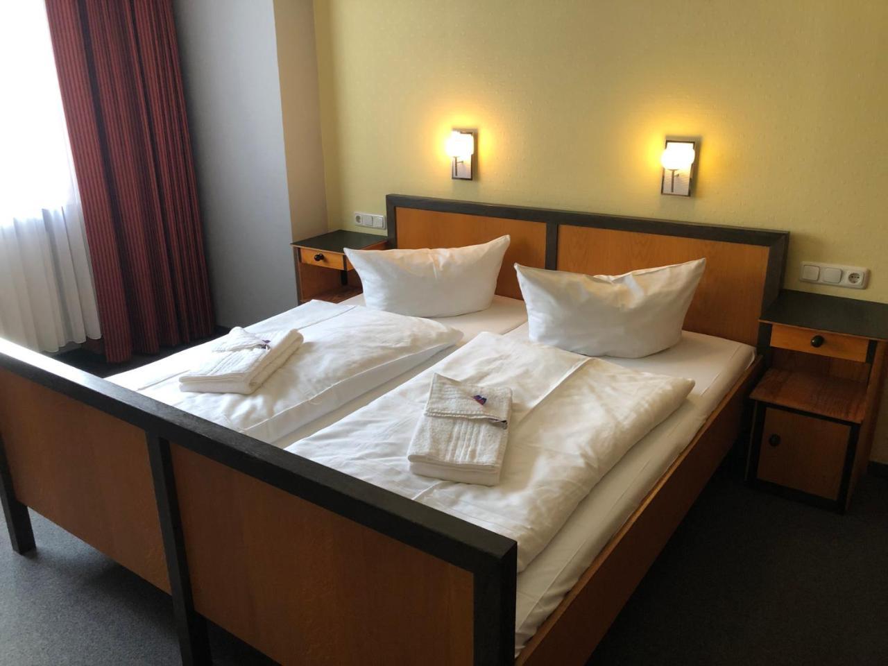 Haus Des Volkes - Das Bauhaushotel 프로브첼라 외부 사진