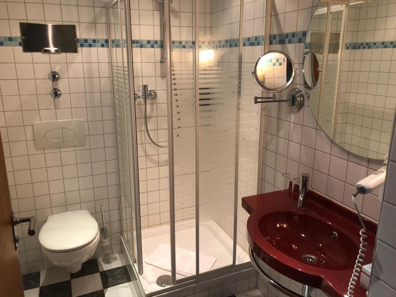 Haus Des Volkes - Das Bauhaushotel 프로브첼라 외부 사진