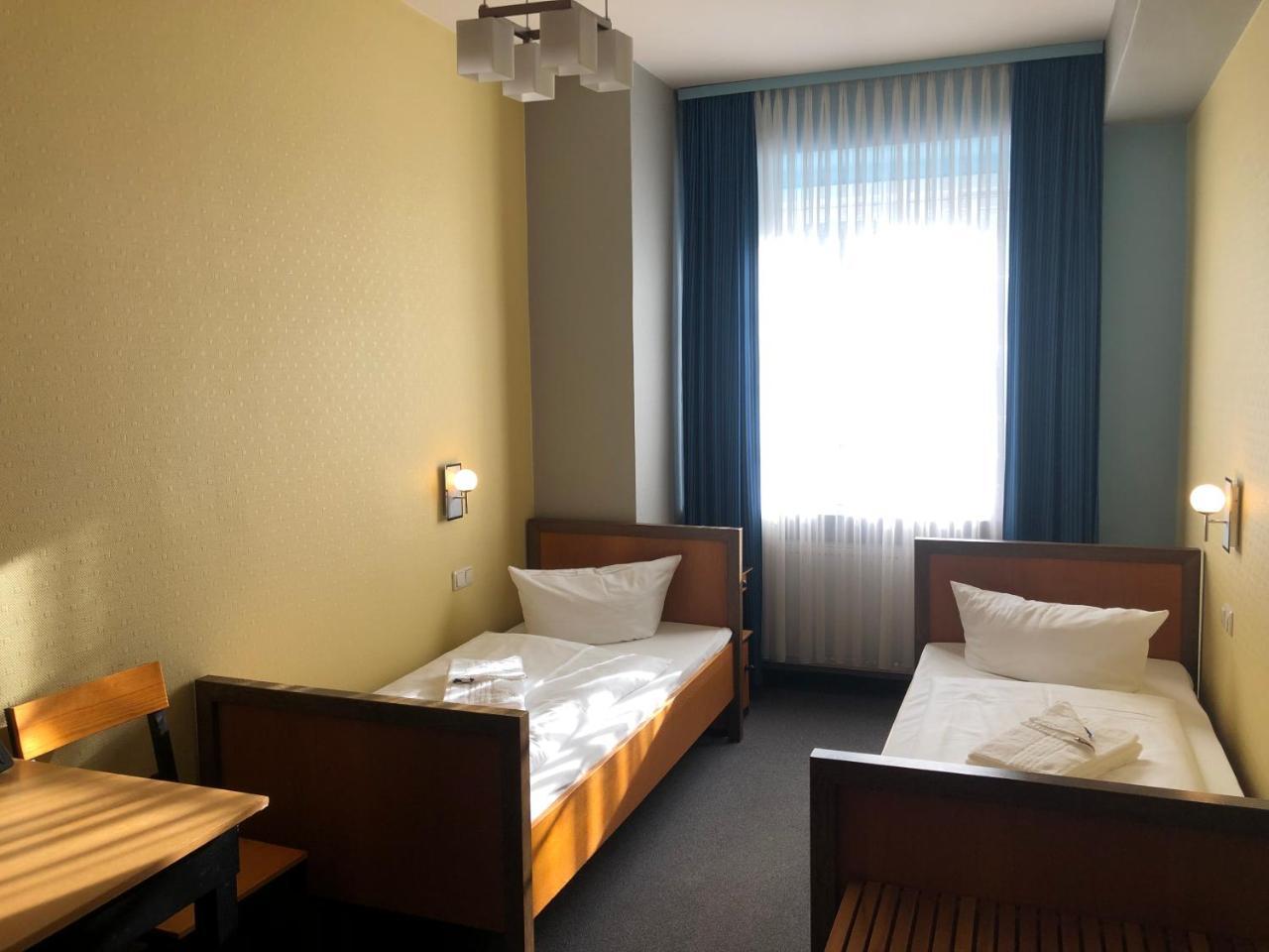 Haus Des Volkes - Das Bauhaushotel 프로브첼라 외부 사진